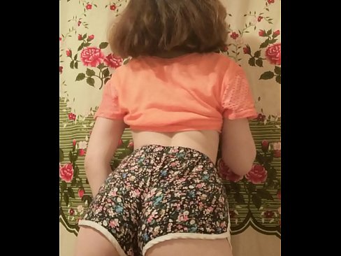 ❤️ Sexy jonge babe dy't har koarte broek op 'e kamera útstrielet ❤️❌ Porno vk by porno fy.courseclass.ru